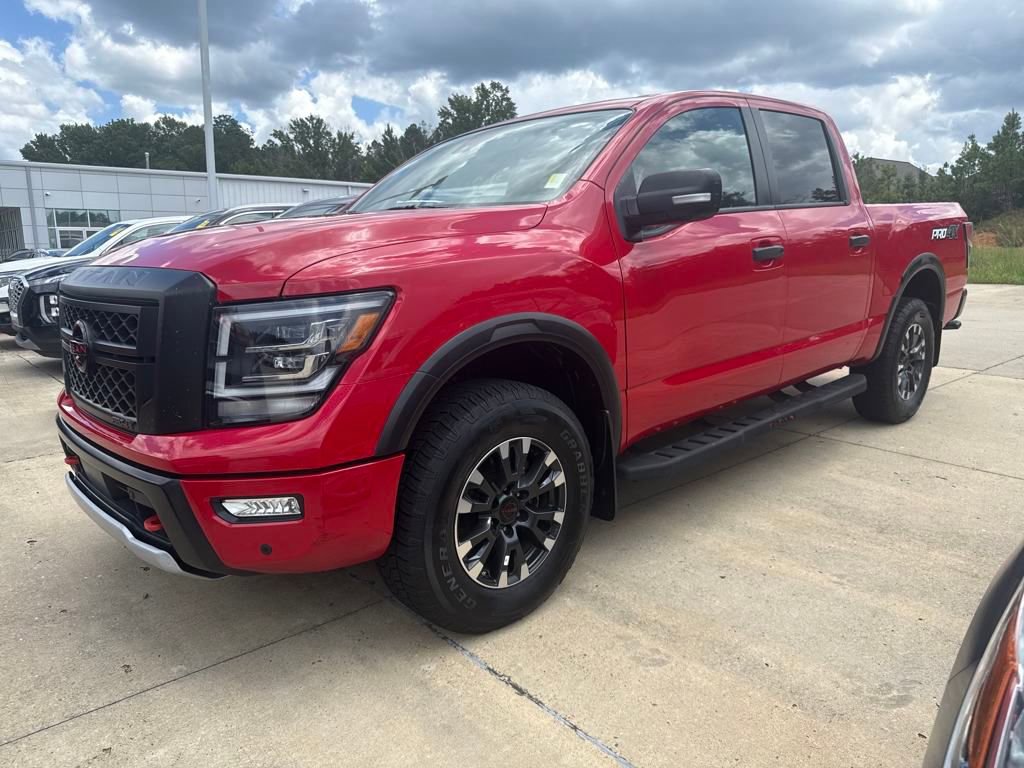 Used 2023 Nissan Titan PRO-4X w/ Pro-4x Convenience Package image 2