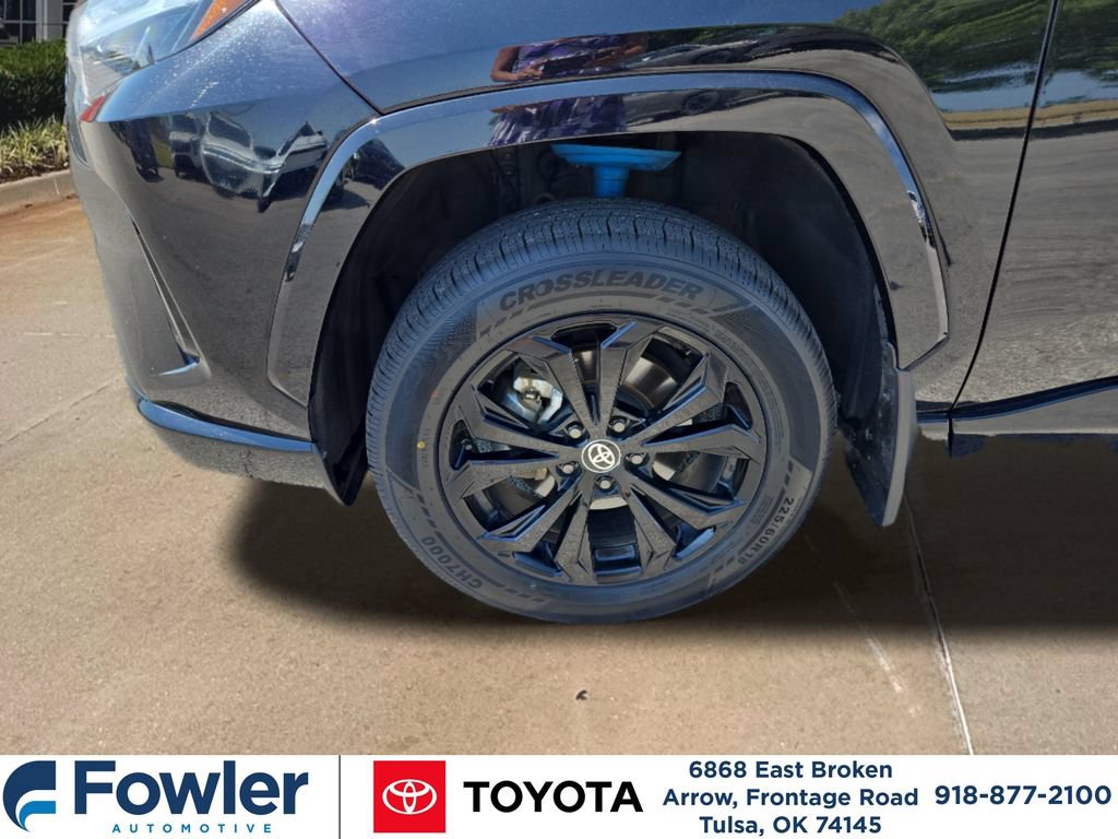 Used 2024 Toyota RAV4 SE AWD/4WD image 27