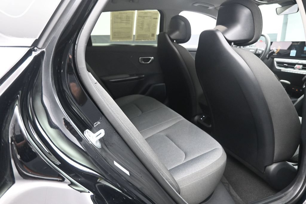 Used 2025 Kia K4 FWD image 23