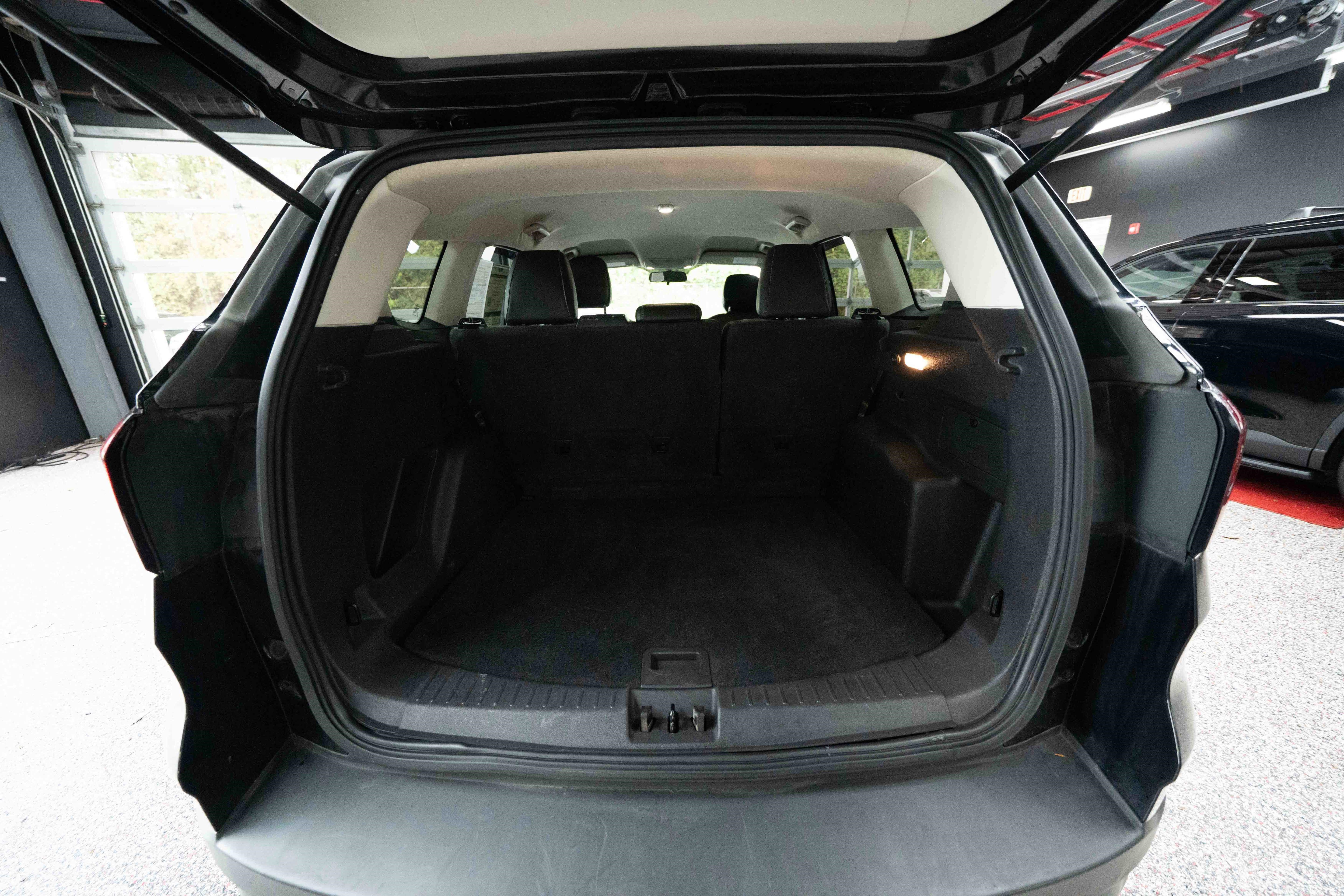 Used 2019 Ford Escape SE AWD/4WD image 28