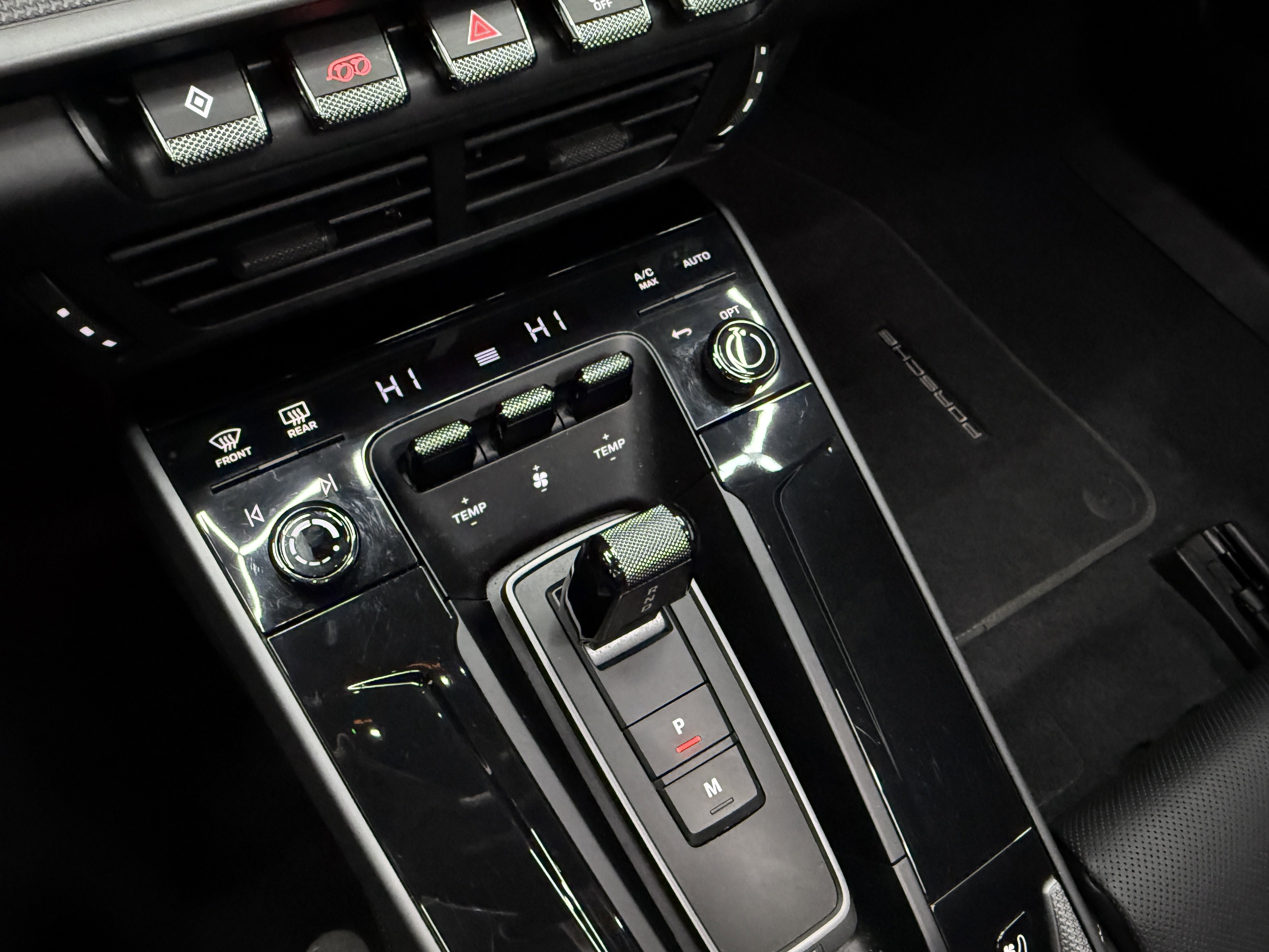 Used 2025 Porsche 911 Carrera image 27