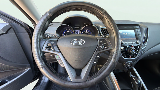 Used 2014 Hyundai Veloster Turbo FWD image 15