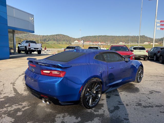 Used 2017 Chevrolet Camaro ZL1 RWD image 4