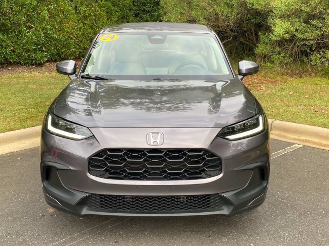 Used 2024 Honda HR-V LX image 2