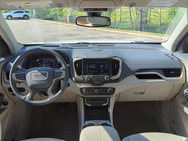 Used 2024 GMC Terrain Denali w/ Denali Premium Package image 20