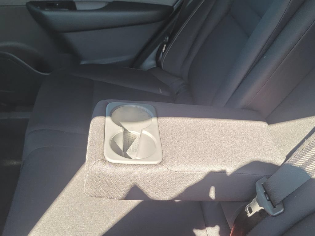 Used 2023 Nissan Rogue S AWD/4WD image 27