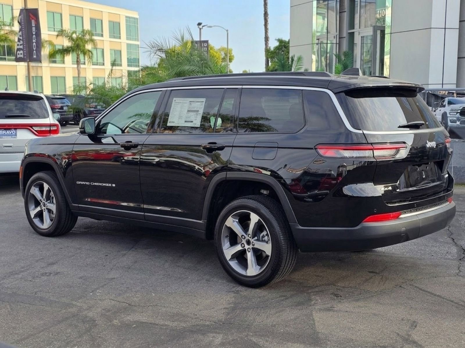New 2026 Jeep Grand Cherokee L Limited AWD/4WD image 5