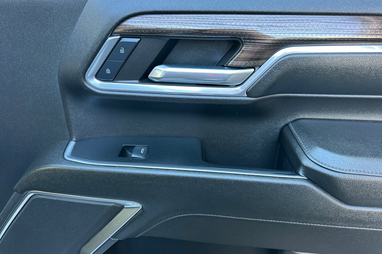 Used 2024 Chevrolet Silverado 2500 LT image 21