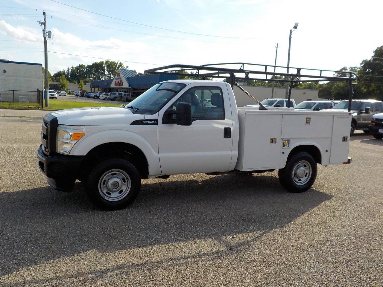 Used 2013 Ford F250 XL AWD/4WD image 1