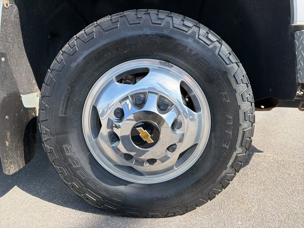 Used 2023 Chevrolet Silverado 3500 High Country image 11