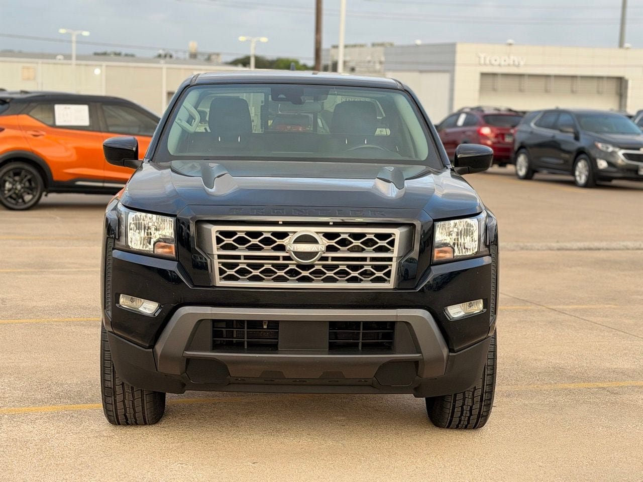 Used 2023 Nissan Frontier SV w/ SV Convenience Package RWD image 5