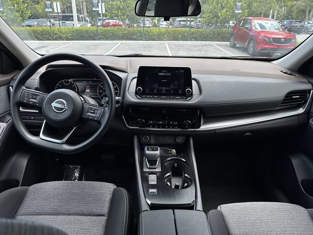 Used 2023 Nissan Rogue SV FWD image 14