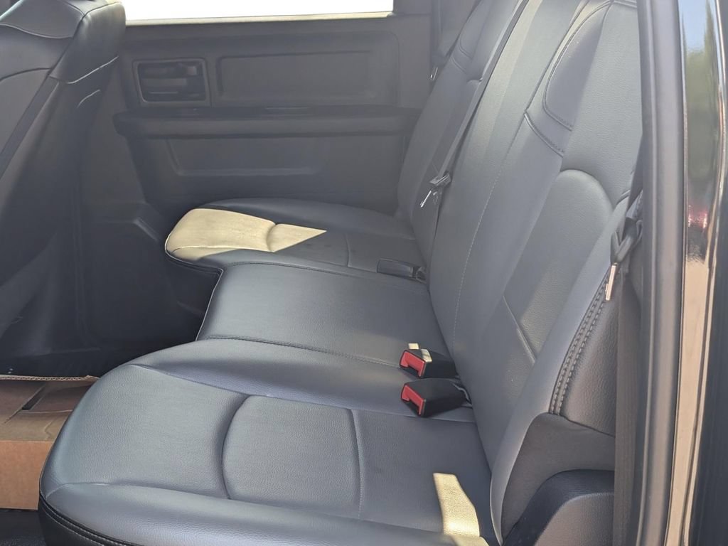 Used 2024 RAM 2500 Tradesman w/ Chrome Appearance Group AWD/4WD image 15