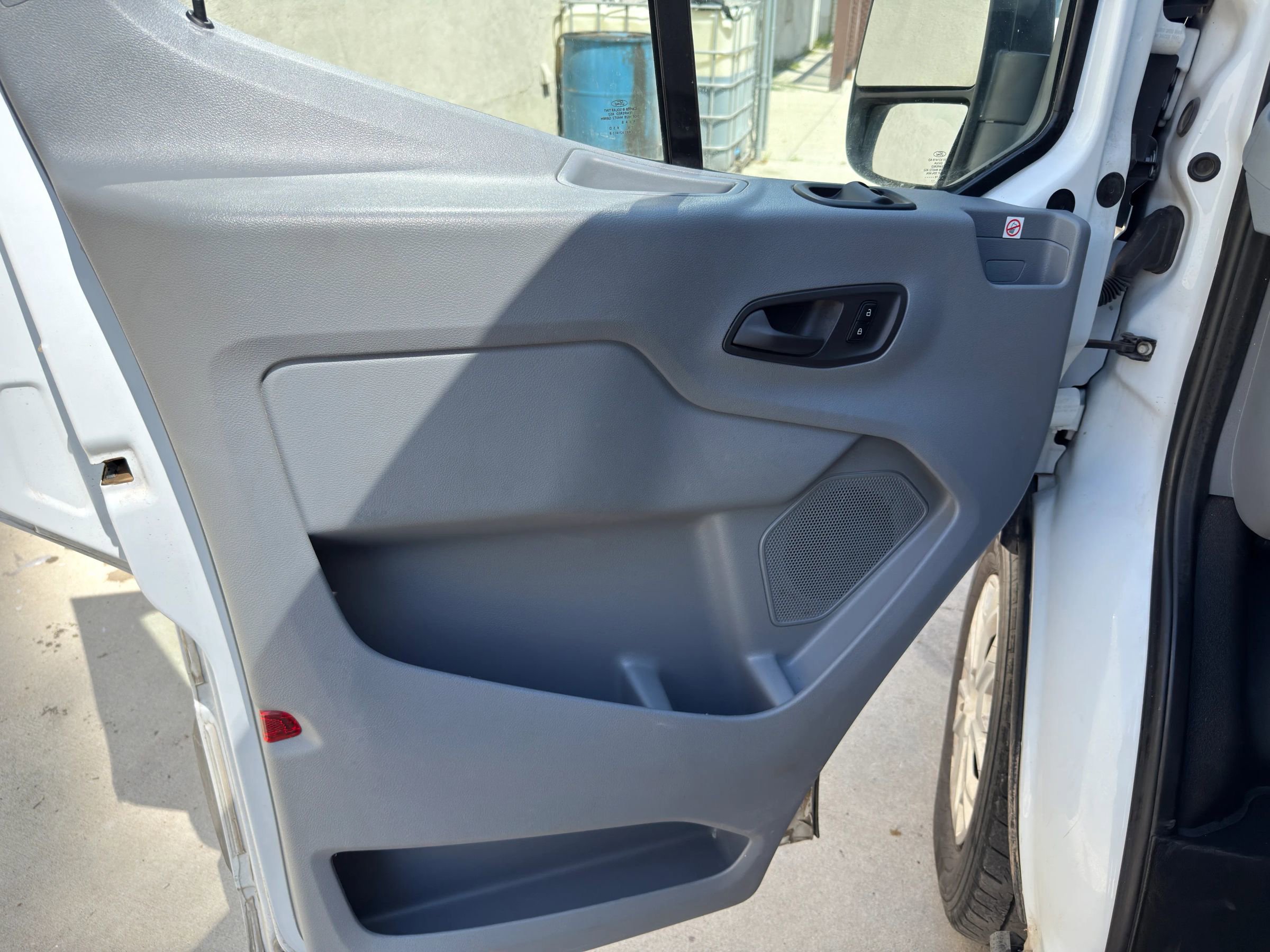 Used 2019 Ford Transit 350 XL RWD image 23