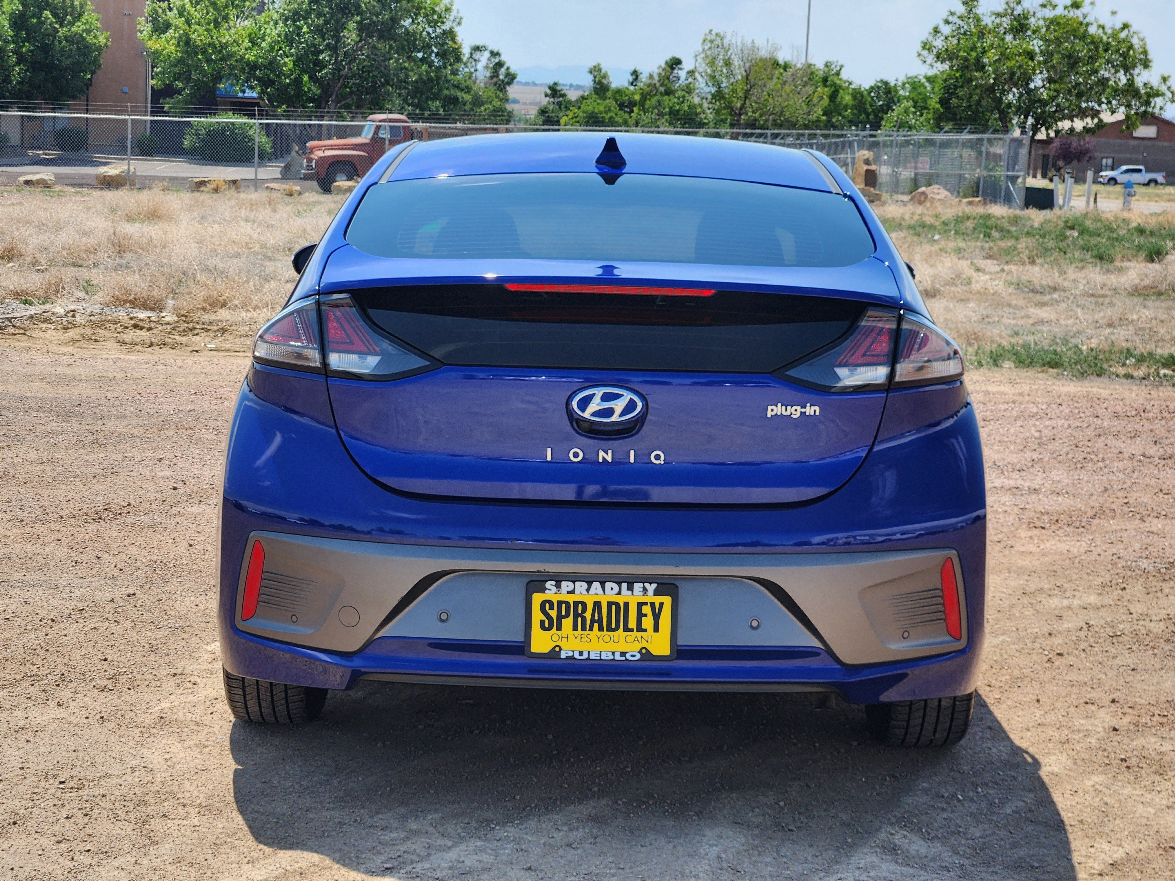 Used 2022 Hyundai Ioniq Limited FWD image 4