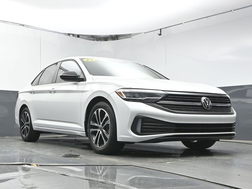 Used 2023 Volkswagen Jetta Sport image 30