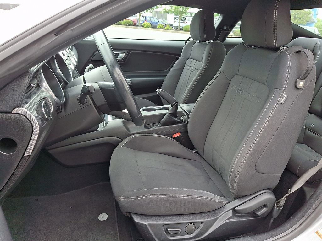 Used 2020 Ford Mustang GT RWD image 14