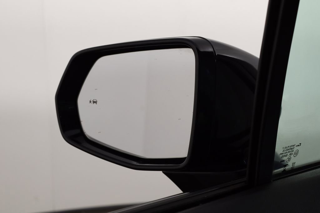 Used 2024 Honda Prologue EX image 40