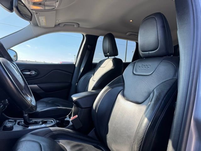 Used 2019 Jeep Cherokee Limited image 9