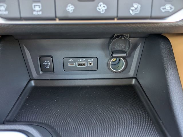 New 2025 Nissan Sentra SV w/ SV Premium Package FWD image 20