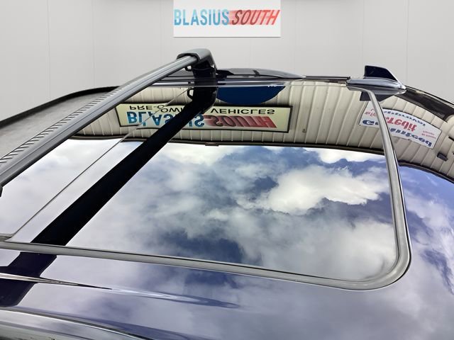 Used 2023 Cadillac Escalade ESV Sport Platinum w/ LPO, ONYX Package image 13