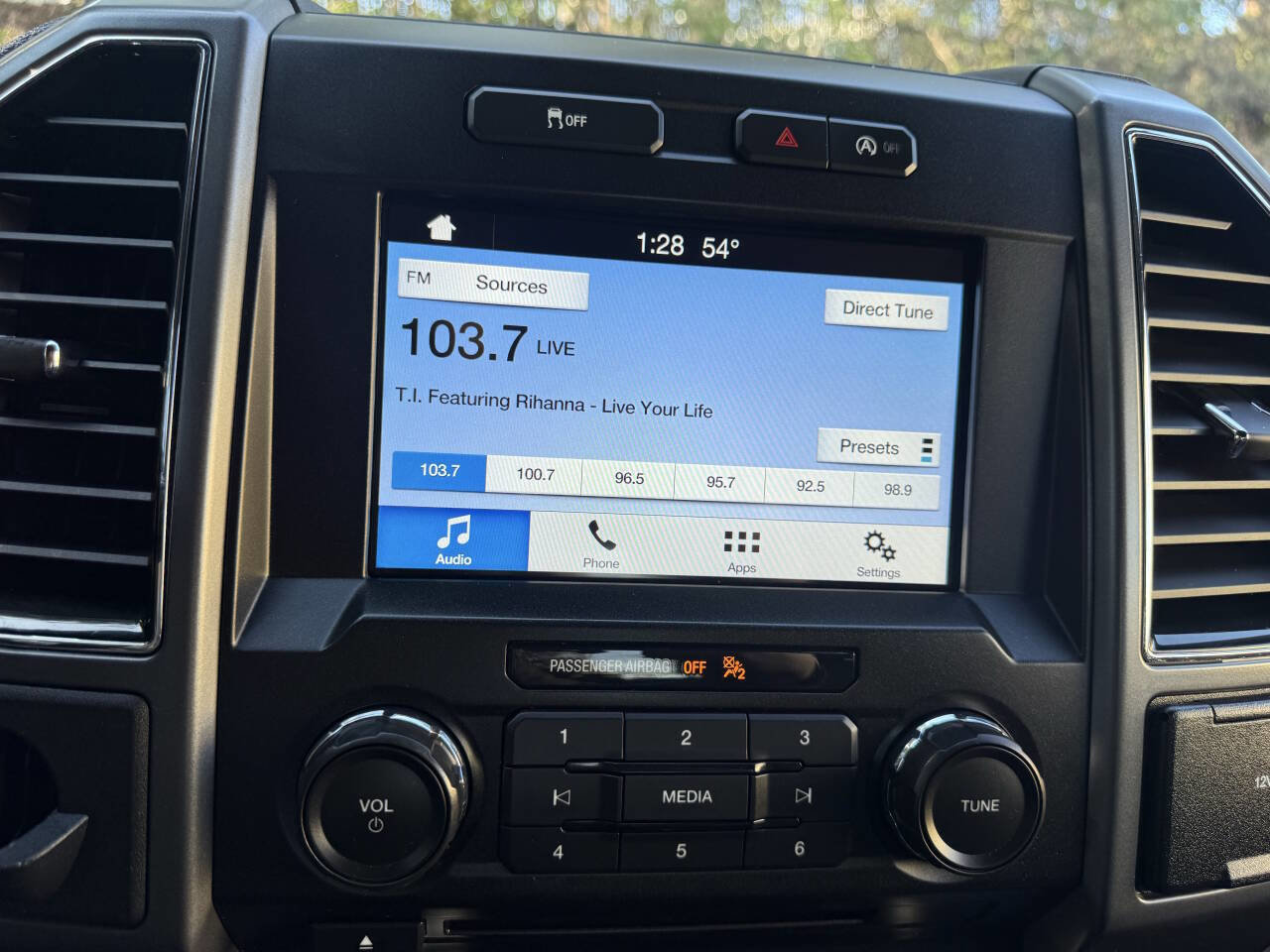 Used 2018 Ford F150 XLT w/ Equipment Group 302A Luxury image 45