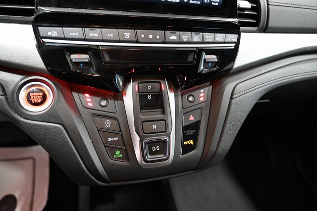 Used 2025 Honda Odyssey Sport-L image 19