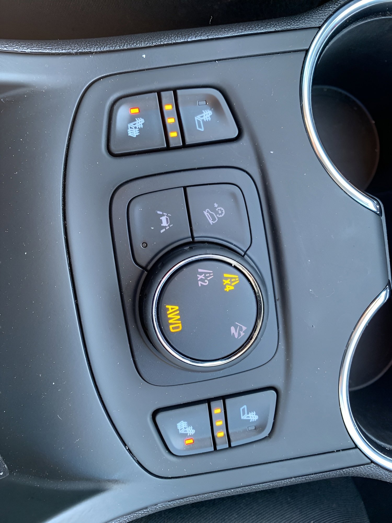 Used 2023 GMC Terrain SLE w/ Driver Convenience Package image 11