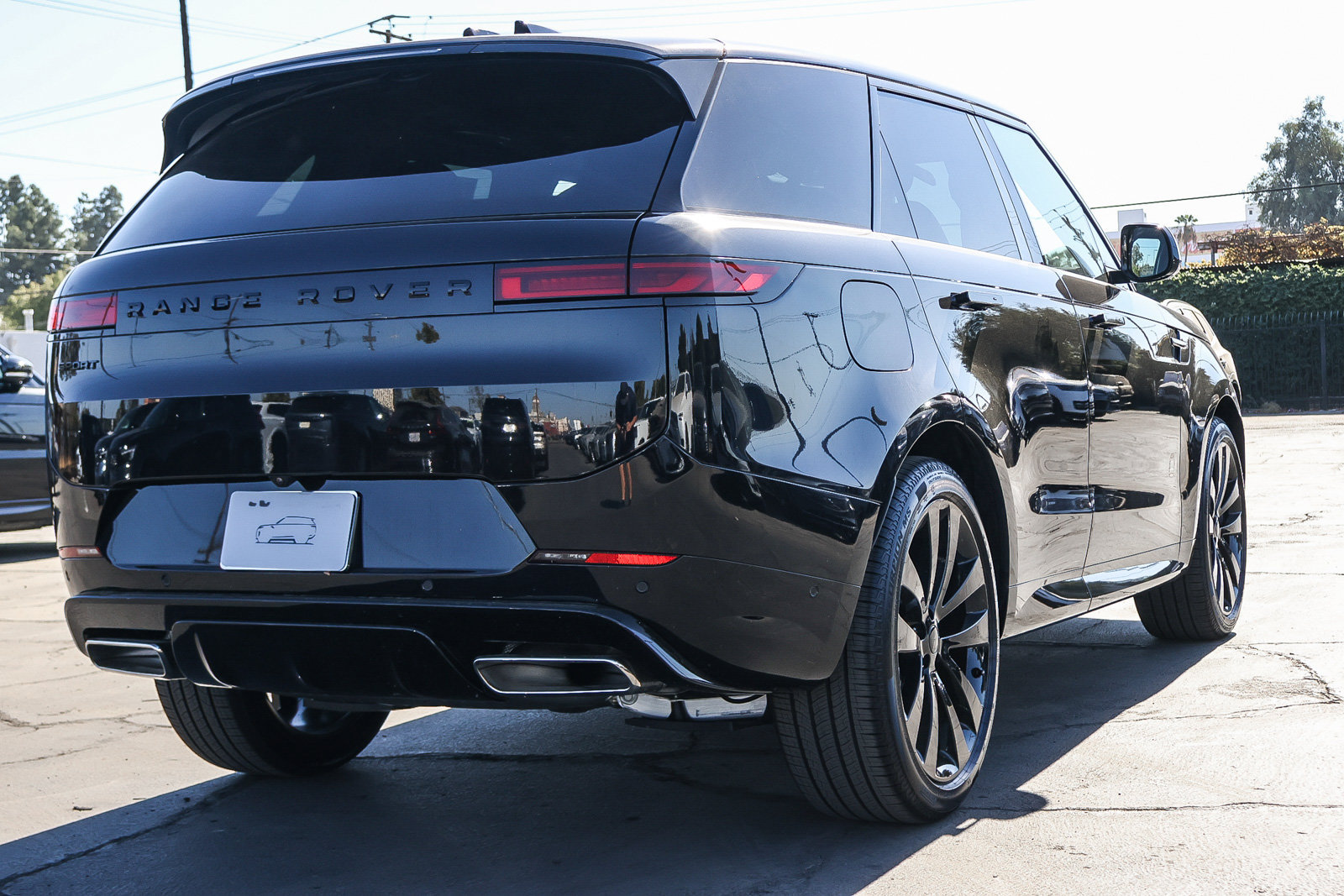 New 2027 Land Rover Range Rover Sport Dynamic SE AWD/4WD image 5