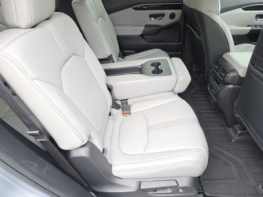 Used 2023 Honda Pilot EX-L image 18