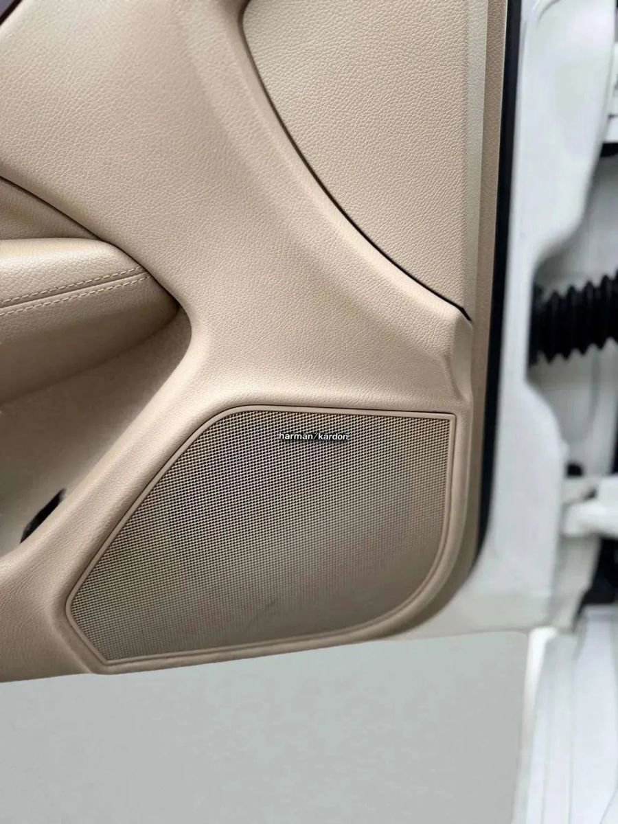 Used 2015 Mercedes-Benz C 250 Coupe image 17