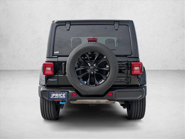 Used 2022 Jeep Wrangler Unlimited Sahara w/ Cold Weather Group image 7