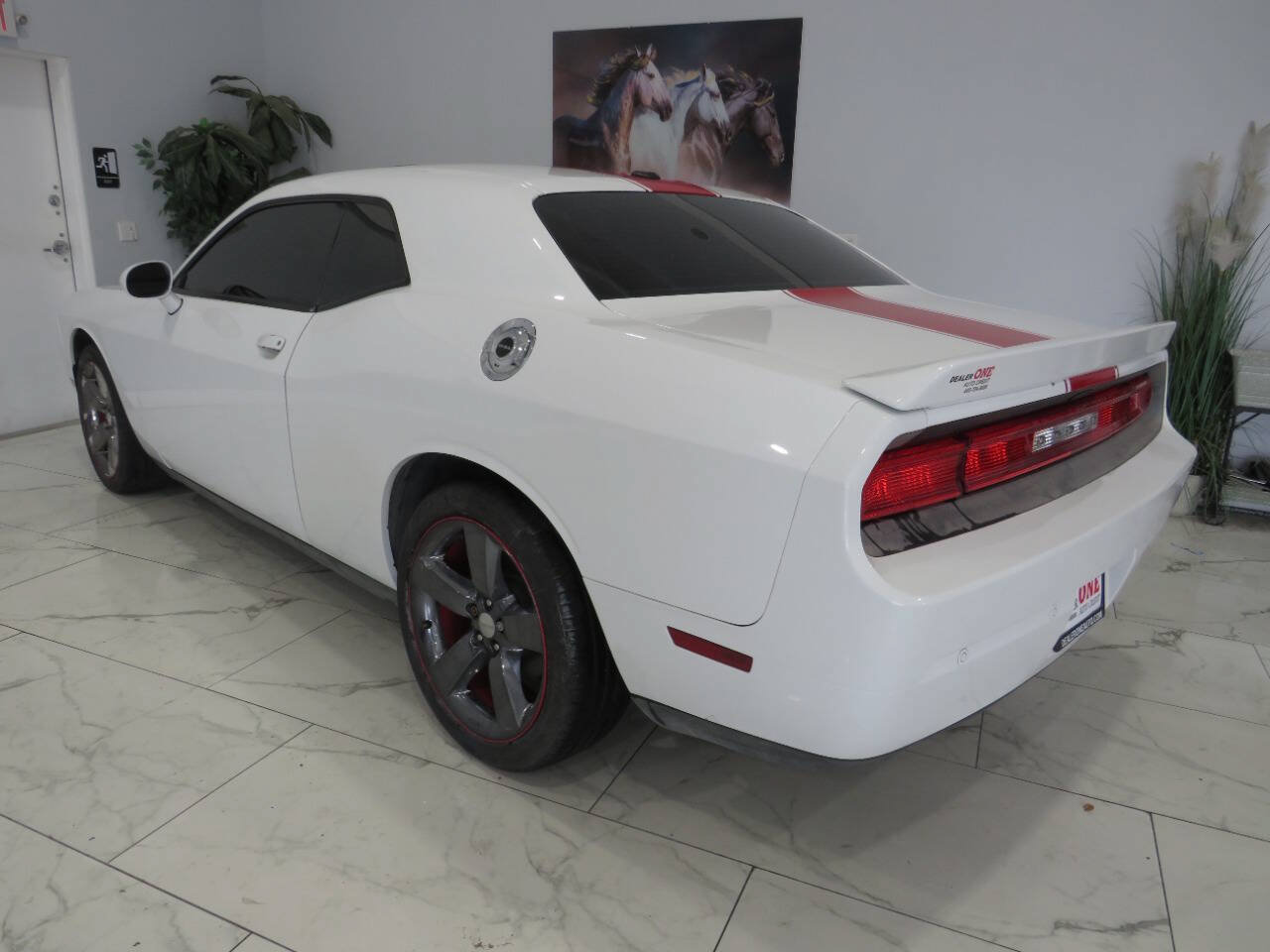 Used 2013 Dodge Challenger SXT RWD image 6