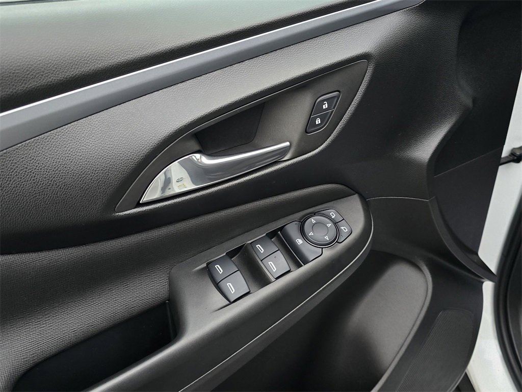 Certified 2025 Buick Envista Preferred image 12