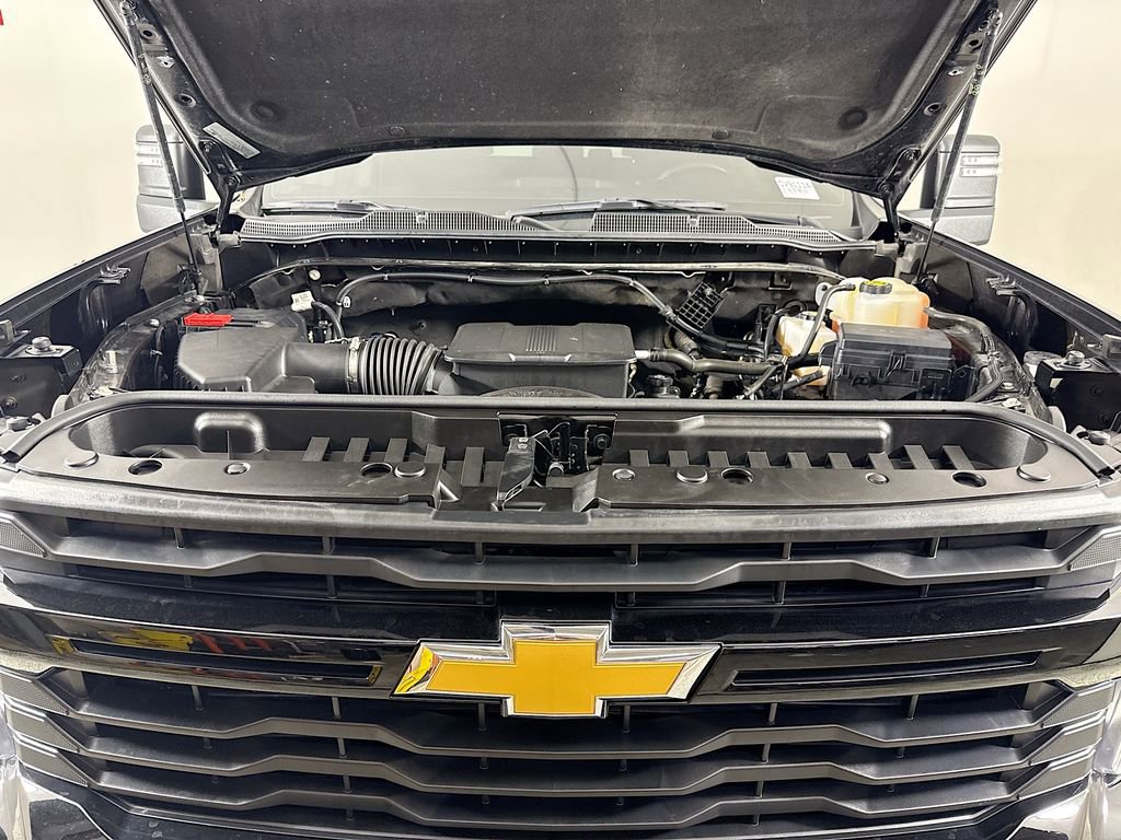 Used 2024 Chevrolet Silverado 2500 Custom w/ Custom Value Package image 31
