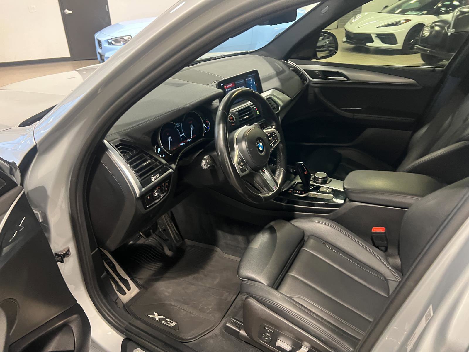 Used 2019 BMW X3 M40i image 10