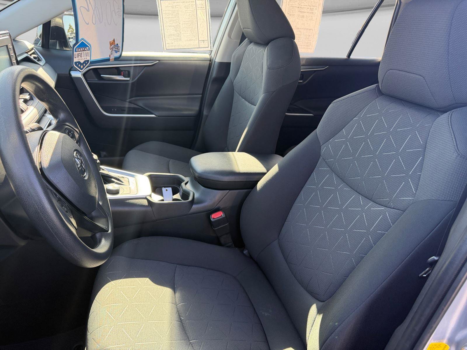 Used 2020 Toyota RAV4 XLE w/ Convenience Package AWD/4WD image 13