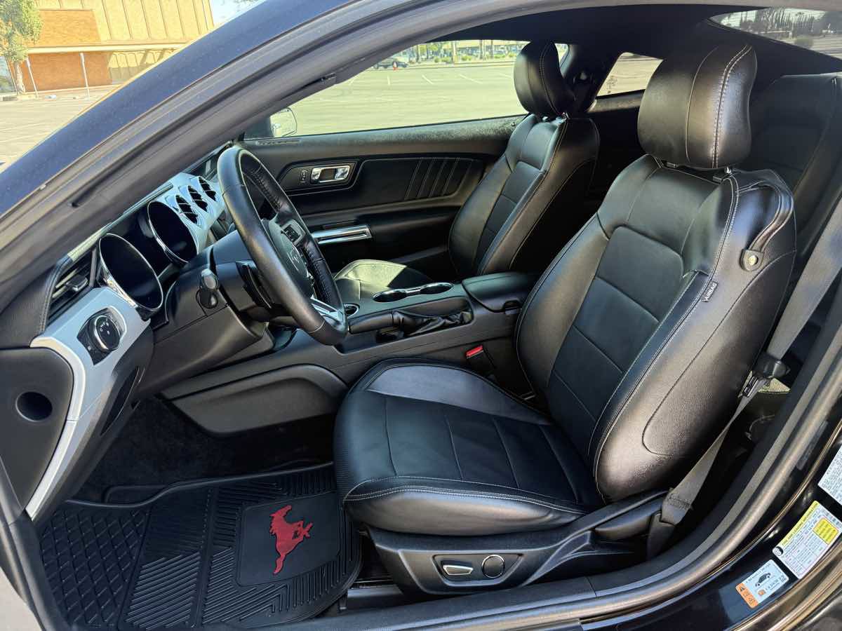 Used 2017 Ford Mustang GT Premium w/ Equipment Group 401A image 12