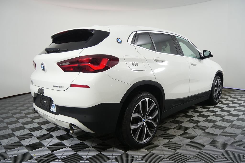 Used 2022 BMW X2 xDrive28i w/ Premium Package image 3