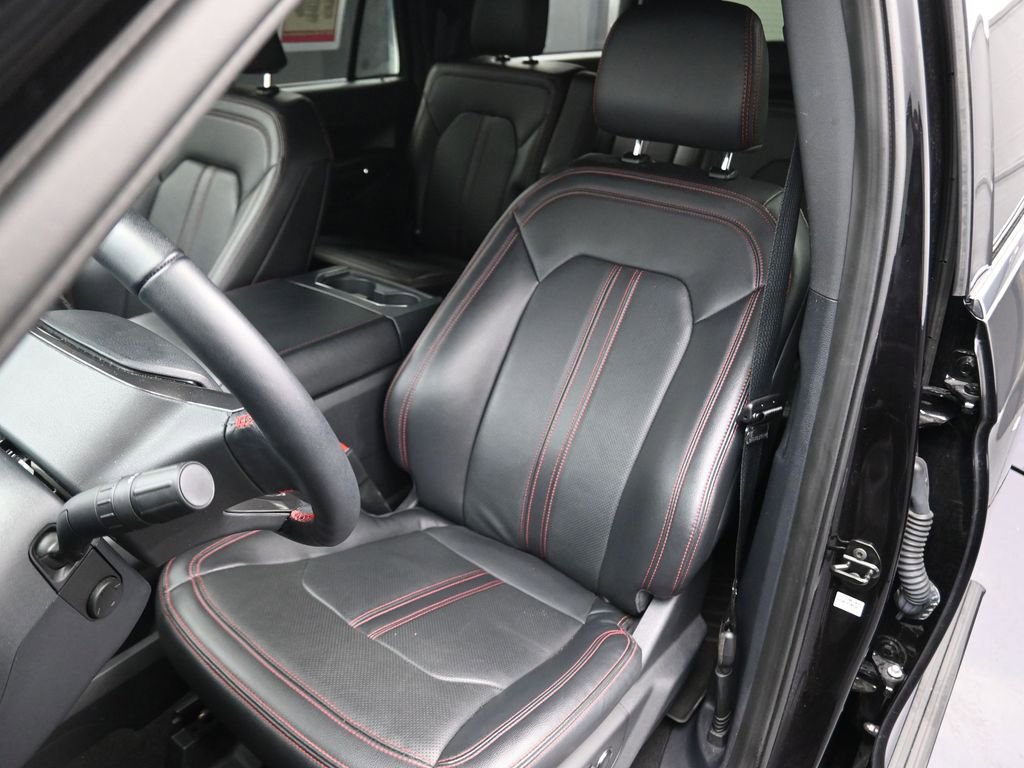 Used 2024 Ford Expedition Max Limited image 10