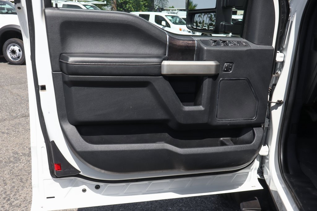 Used 2022 Ford F550 2WD SuperCab Super Duty image 16