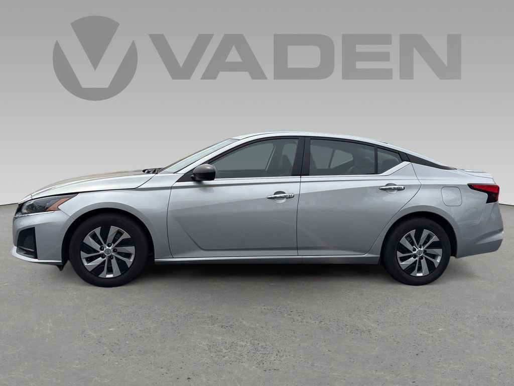 Used 2024 Nissan Altima 2.5 S image 6