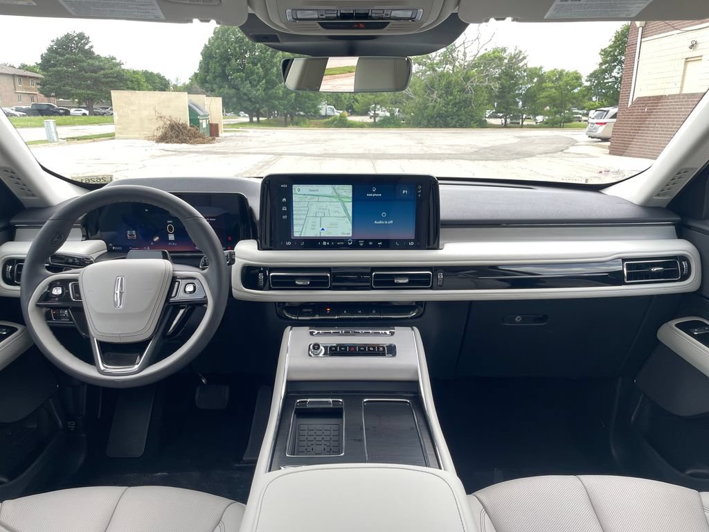New 2026 Lincoln Aviator Reserve w/ Illumination Package AWD/4WD image 12