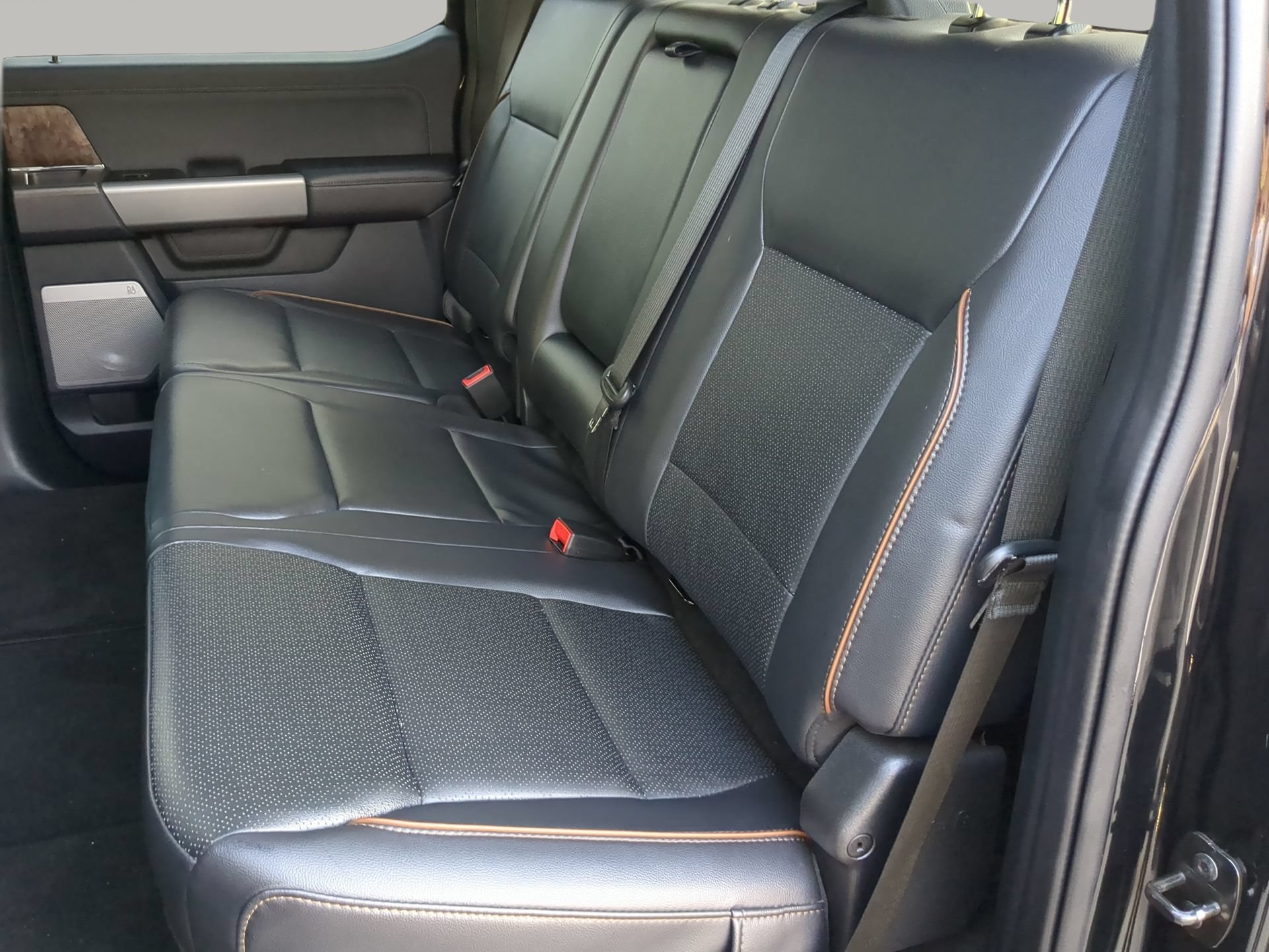 Used 2025 Ford F250 Lariat w/ Black Appearance Package AWD/4WD image 54
