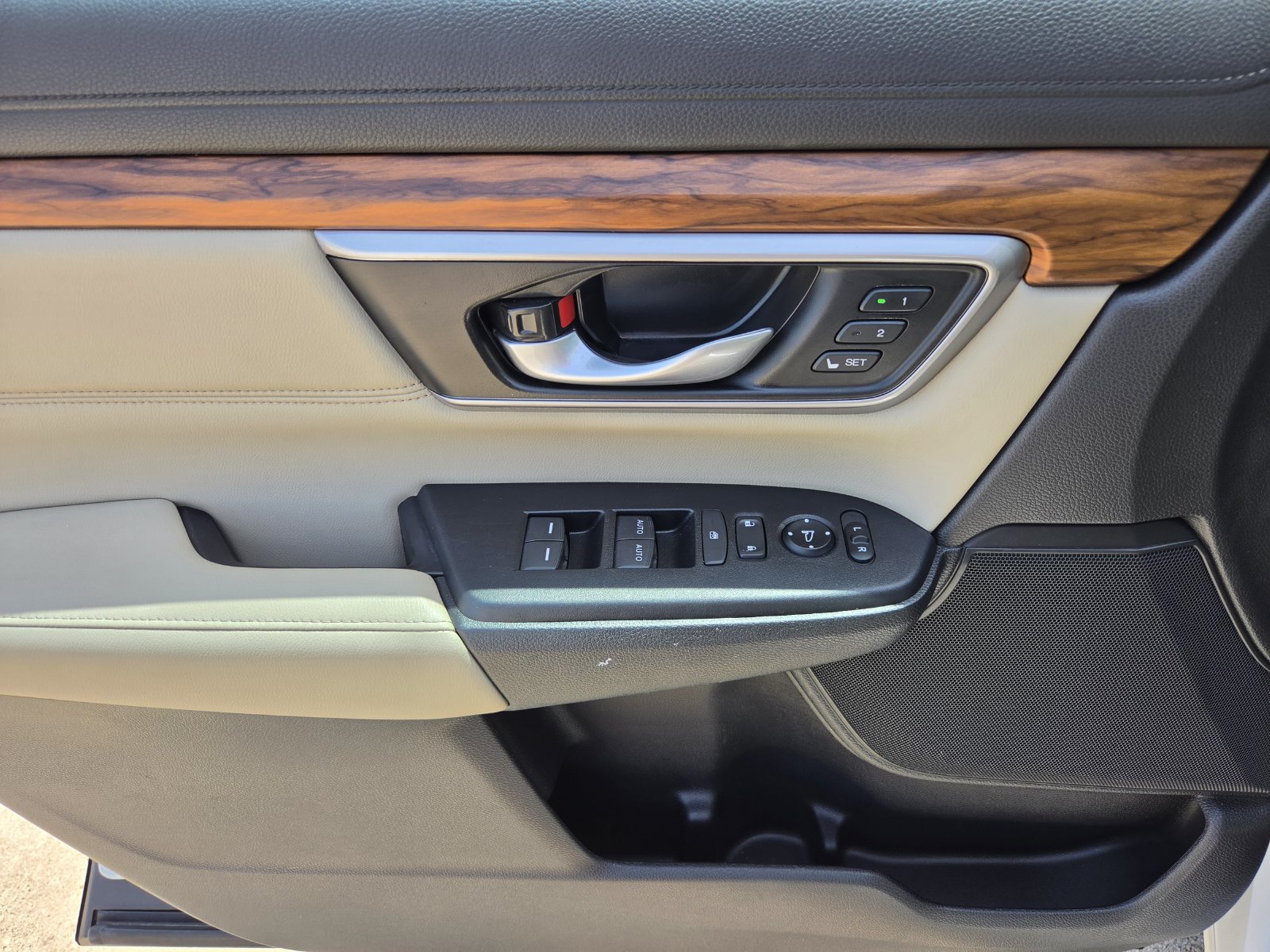 Used 2022 Honda CR-V EX-L image 15
