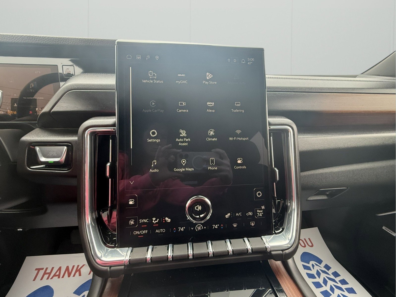 Used 2025 GMC Yukon Denali image 14