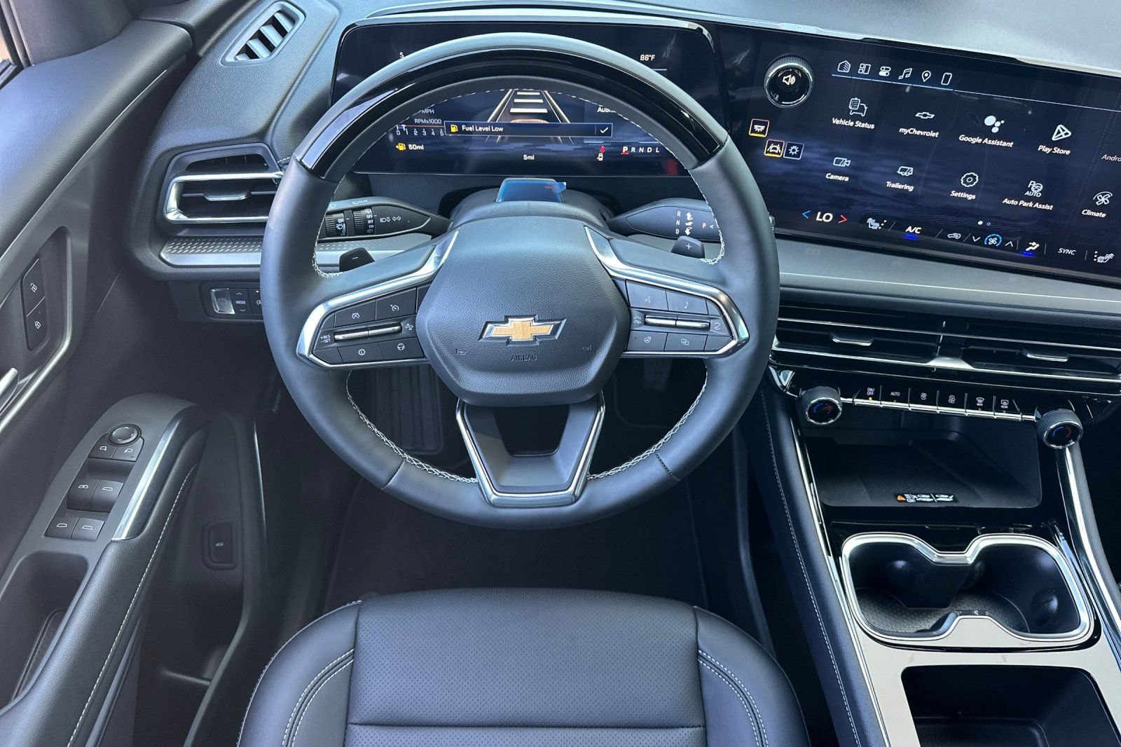 New 2026 Chevrolet Traverse LT w/ Enhanced Driving Package FWD image 14