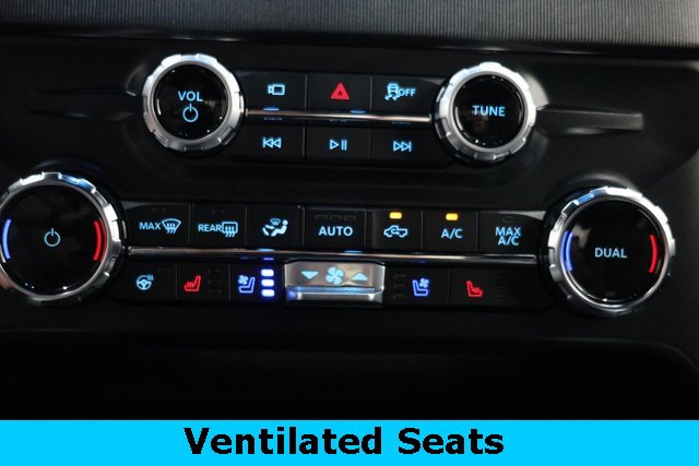 Used 2025 Ford F450 Platinum w/ FX4 Off-Road Package image 33