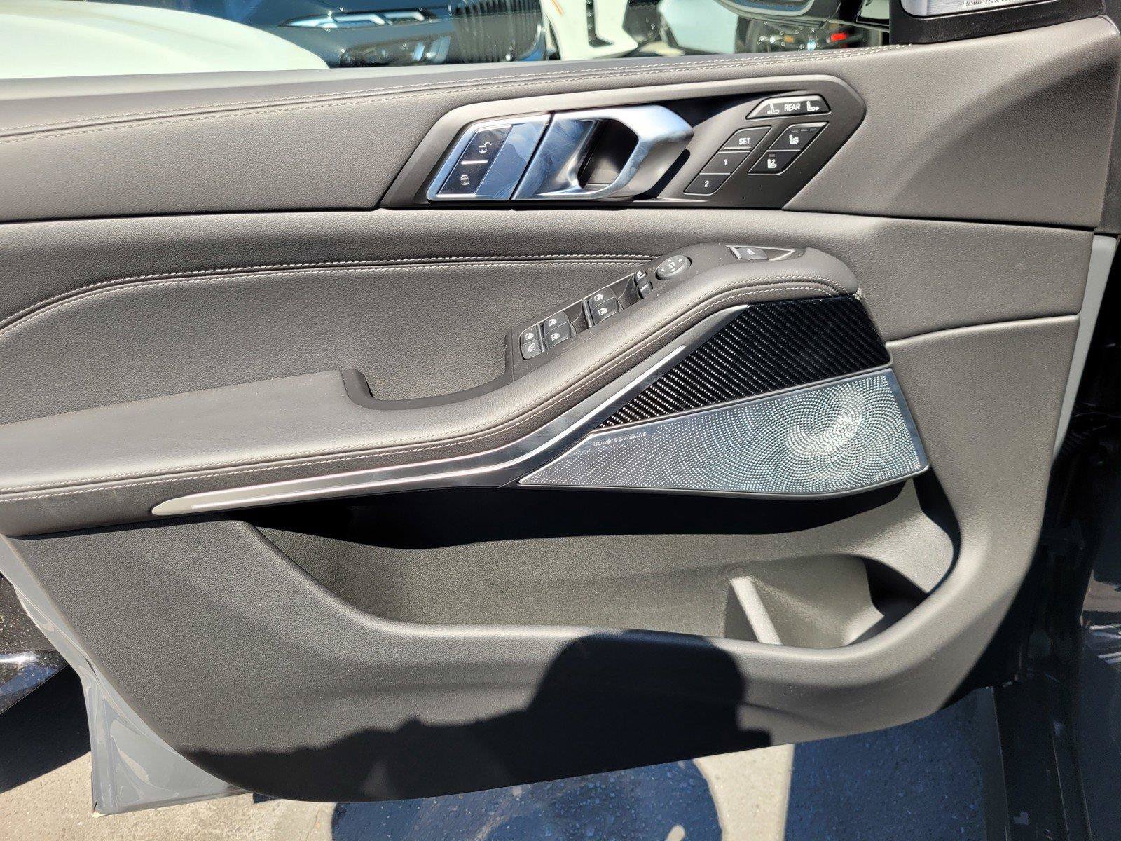 New 2027 BMW X7 M60i AWD/4WD image 17