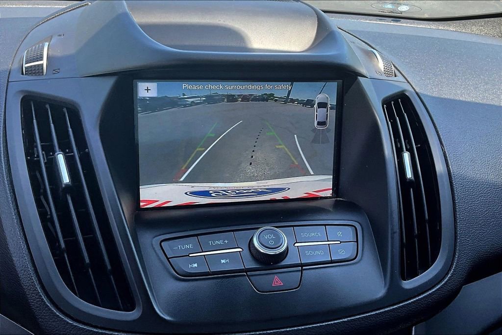 Used 2019 Ford Escape SE FWD image 16